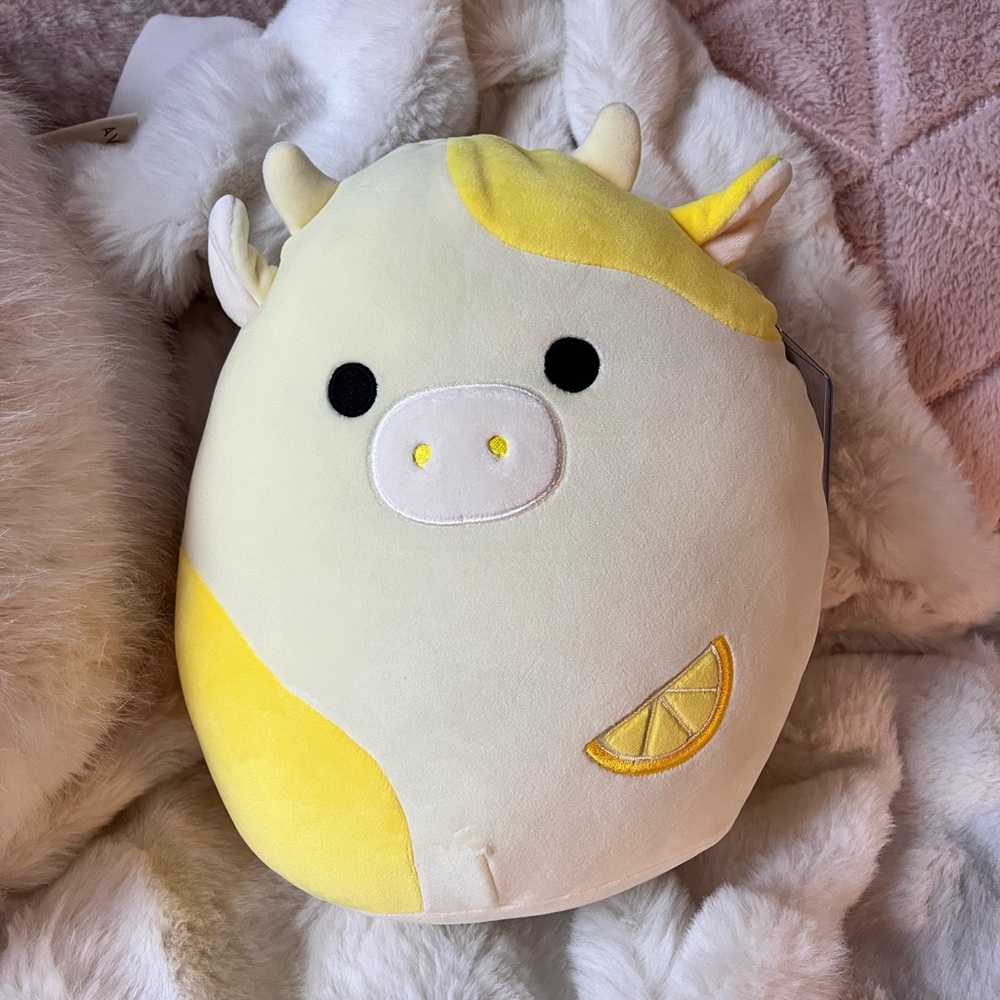 11” Dagmar squishmallow